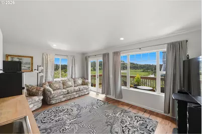 1270 S 12th St, Coos Bay, OR 97420 - Photo 23