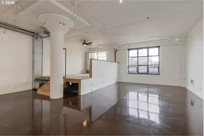 1314 NW Irving St #605, Portland, OR 97209 - Photo 3
