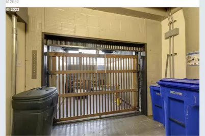 1314 NW Irving St #605, Portland, OR 97209 - Photo 37