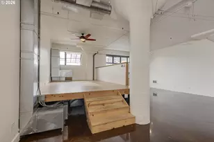 1314 NW Irving St, Portland, OR 97209 - Photo 5