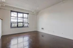 1314 NW Irving St, Portland, OR 97209 - Photo 9