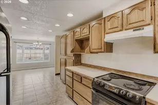 8545 SW Rebecca Ln, Beaverton, OR 97008 - Photo 13