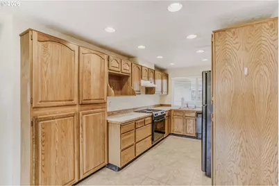 8545 SW Rebecca Ln, Beaverton, OR 97008 - Photo 9