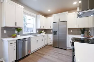 4537 SE 97th Ave, Portland, OR 97266 - Photo 9