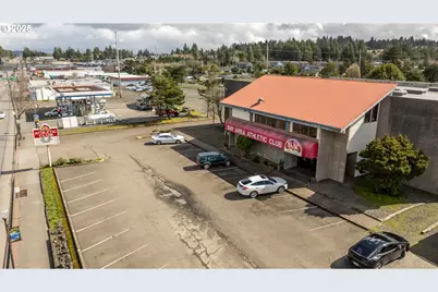 985 Newmark Ave, Coos Bay, OR 97420 - Photo 3