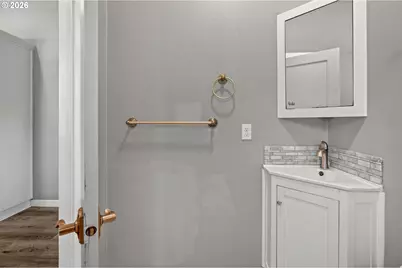 5725 SW Lombard Ave, Beaverton, OR 97005 - Photo 19