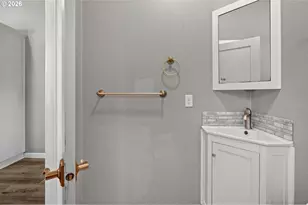 5725 SW Lombard Ave, Beaverton, OR 97005 - Photo 19