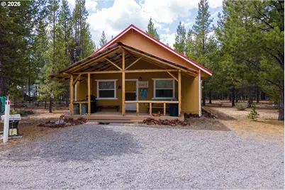 11861 Chinquapin Dr, Crescent Lake, OR 97733 - Photo 1