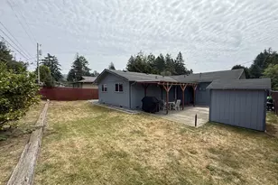 412 Fir St, Brookings, OR 97415 - Photo 29