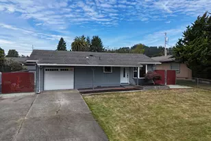 412 Fir St, Brookings, OR 97415 - Photo 35