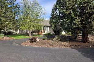 2261 Condor Dr, Redmond, OR 97756 - Photo 1