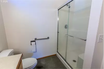 1875 Lake Cove Ave, Eugene, OR 97408 - Photo 19