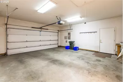 1875 Lake Cove Ave, Eugene, OR 97408 - Photo 27