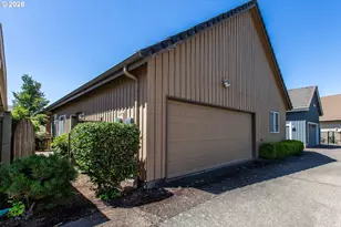 1875 Lake Cove Ave, Eugene, OR 97408 - Photo 3