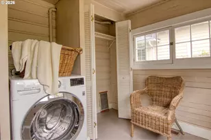 4030 SE Caruthers St, Portland, OR 97214 - Photo 21