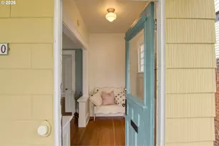 4030 SE Caruthers St, Portland, OR 97214 - Photo 5
