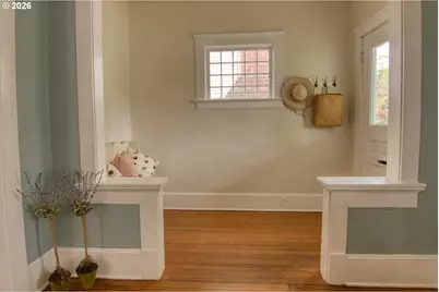 4030 SE Caruthers St, Portland, OR 97214 - Photo 7