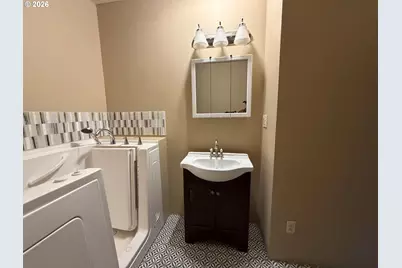 90 W Adams St, Huntington, OR 97907 - Photo 9