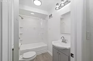 301 Irving Rd, Eugene, OR 97404 - Photo 23