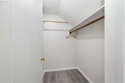 301 Irving Rd, Eugene, OR 97404 - Photo 33