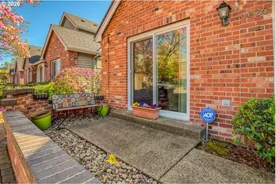 1620 NE Glisan St, Portland, OR 97232 - Photo 3