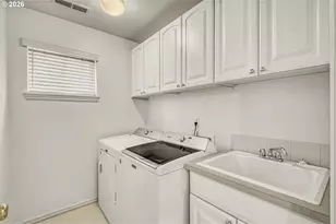 1620 NE Glisan St, Portland, OR 97232 - Photo 27