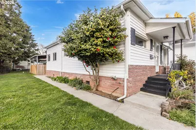 148 SE Houck Ave, Roseburg, OR 97470 - Photo 9