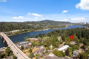 7988 Southeast Grand Avenue, Portland, OR 97202 - Photo 39