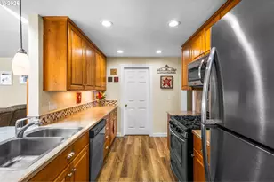499 NE Cherry St, Sublimity, OR 97385 - Photo 13