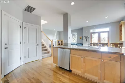 6014 S View Point Ter, Portland, OR 97239 - Photo 11