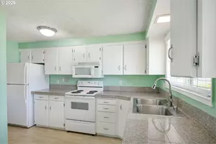 13600 NE 18th St, Vancouver, WA 98684 - Photo 5