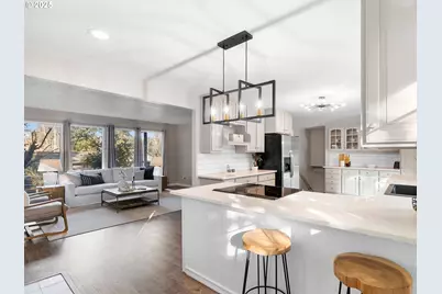 1010 Marylhurst Dr, West Linn, OR 97068 - Photo 13