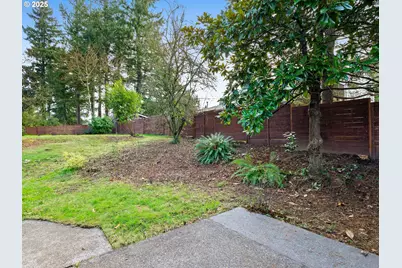 1010 Marylhurst Dr, West Linn, OR 97068 - Photo 39