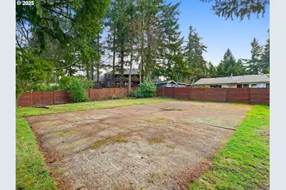 1010 Marylhurst Dr, West Linn, OR 97068 - Photo 47