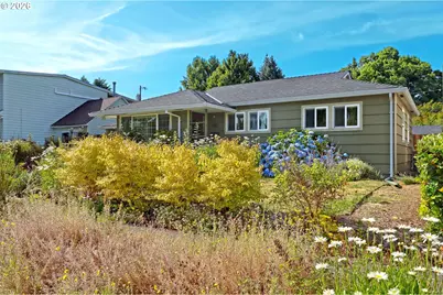 10910 NE Eugene St, Portland, OR 97220 - Photo 29