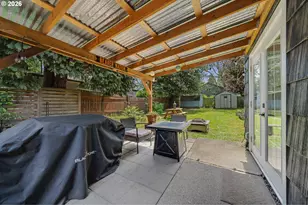 8934 NE Sumner St, Portland, OR 97220 - Photo 17
