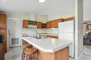 1709 NE 78th St, Vancouver, WA 98665 - Photo 9