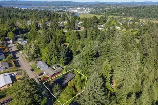 1840 S 19th St, Coos Bay, OR 97420 - Photo 7