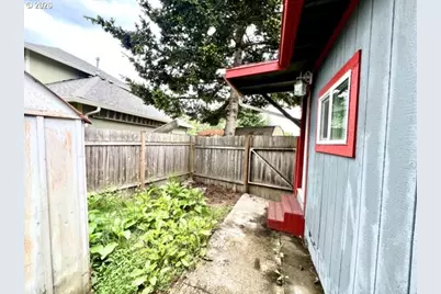 4240 SW 197th Ave, Beaverton, OR 97078 - Photo 23