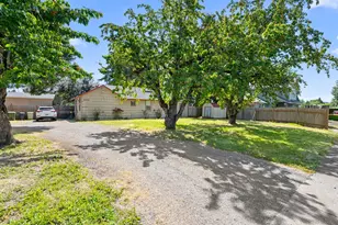 4240 SW 197th Ave, Beaverton, OR 97078 - Photo 19