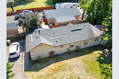 4240 SW 197th Ave, Beaverton, OR 97078 - Photo 27