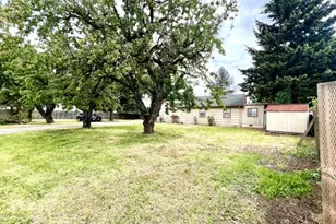 4240 SW 197th Ave, Beaverton, OR 97078 - Photo 3