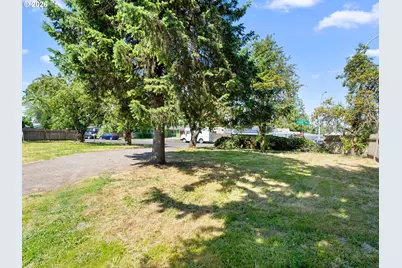 4240 SW 197th Ave, Beaverton, OR 97078 - Photo 43
