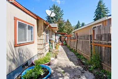 4240 SW 197th Ave, Beaverton, OR 97078 - Photo 25