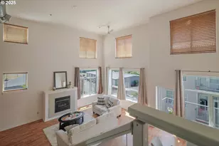 3990 Abbey Ln, Astoria, OR 97103 - Photo 17