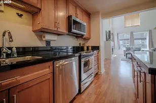 3990 Abbey Ln, Astoria, OR 97103 - Photo 9