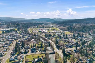 731 S River Rd, Cottage Grove, OR 97424 - Photo 47