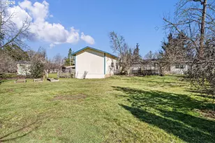 731 S River Rd, Cottage Grove, OR 97424 - Photo 41