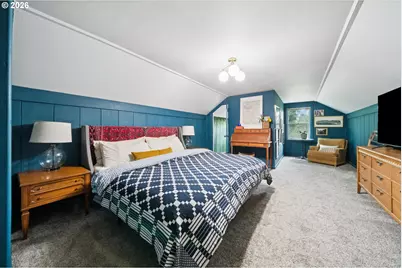 2453 Marylhurst Dr, West Linn, OR 97068 - Photo 15