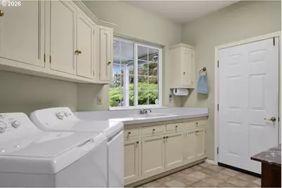 87997 Kelsie Way, Florence, OR 97439 - Photo 31